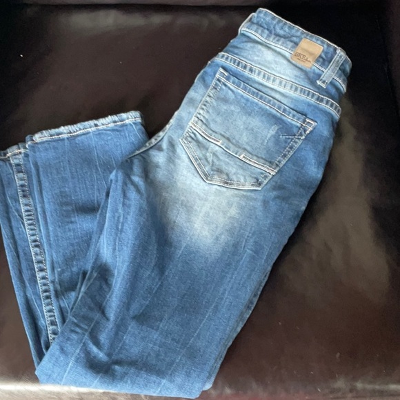 BKE Cropped Jeans - Picture 1 of 4